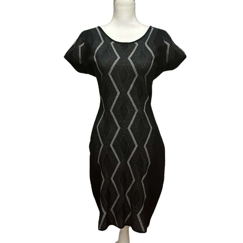 Noir Sophisticated & Sexy Mini Dress Textured Geometric Design w/Stretch Sz Med